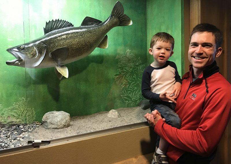 World-record-walleye-joe-thinks-i-caught-800x568